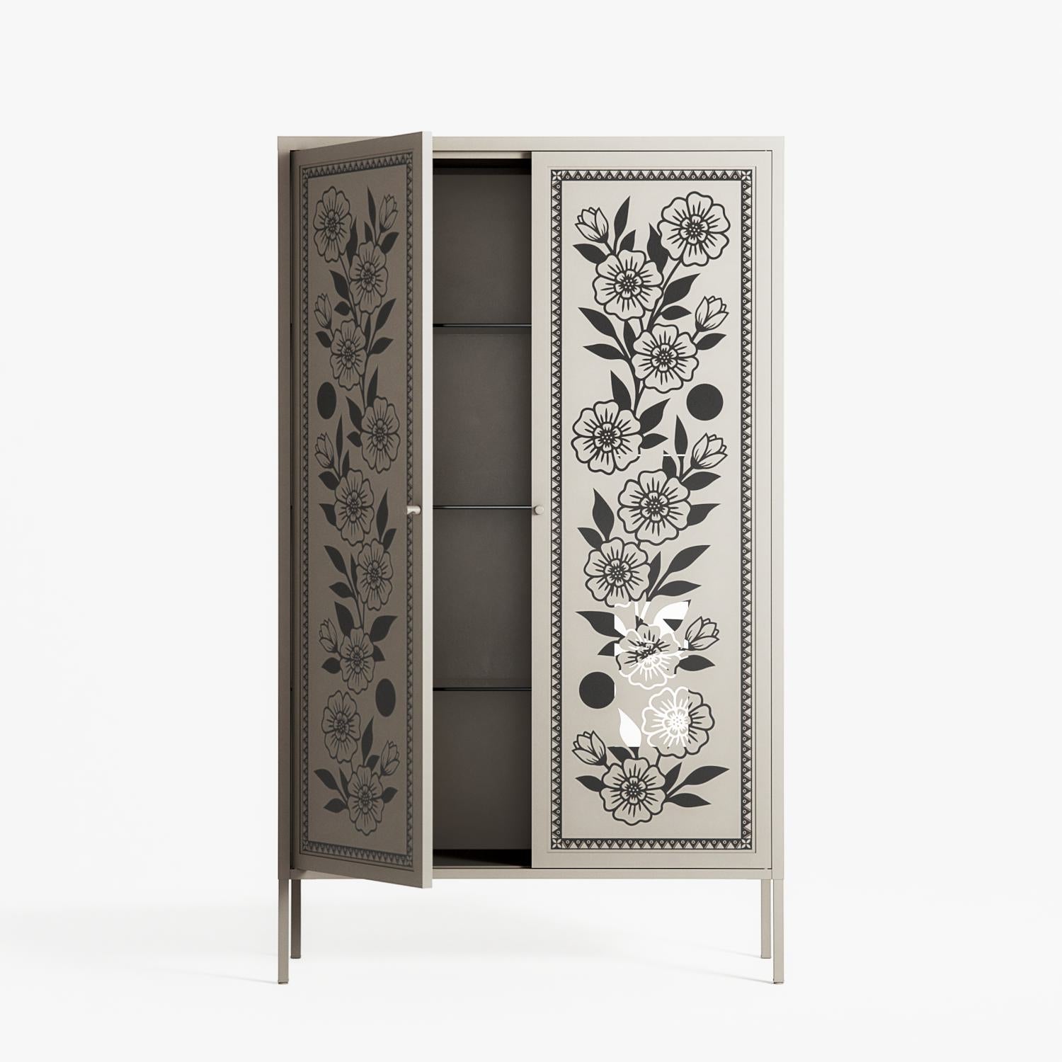 Barbed Bloom - Cabinet - Daphna Sebbane - Pebble - Overlay Metal