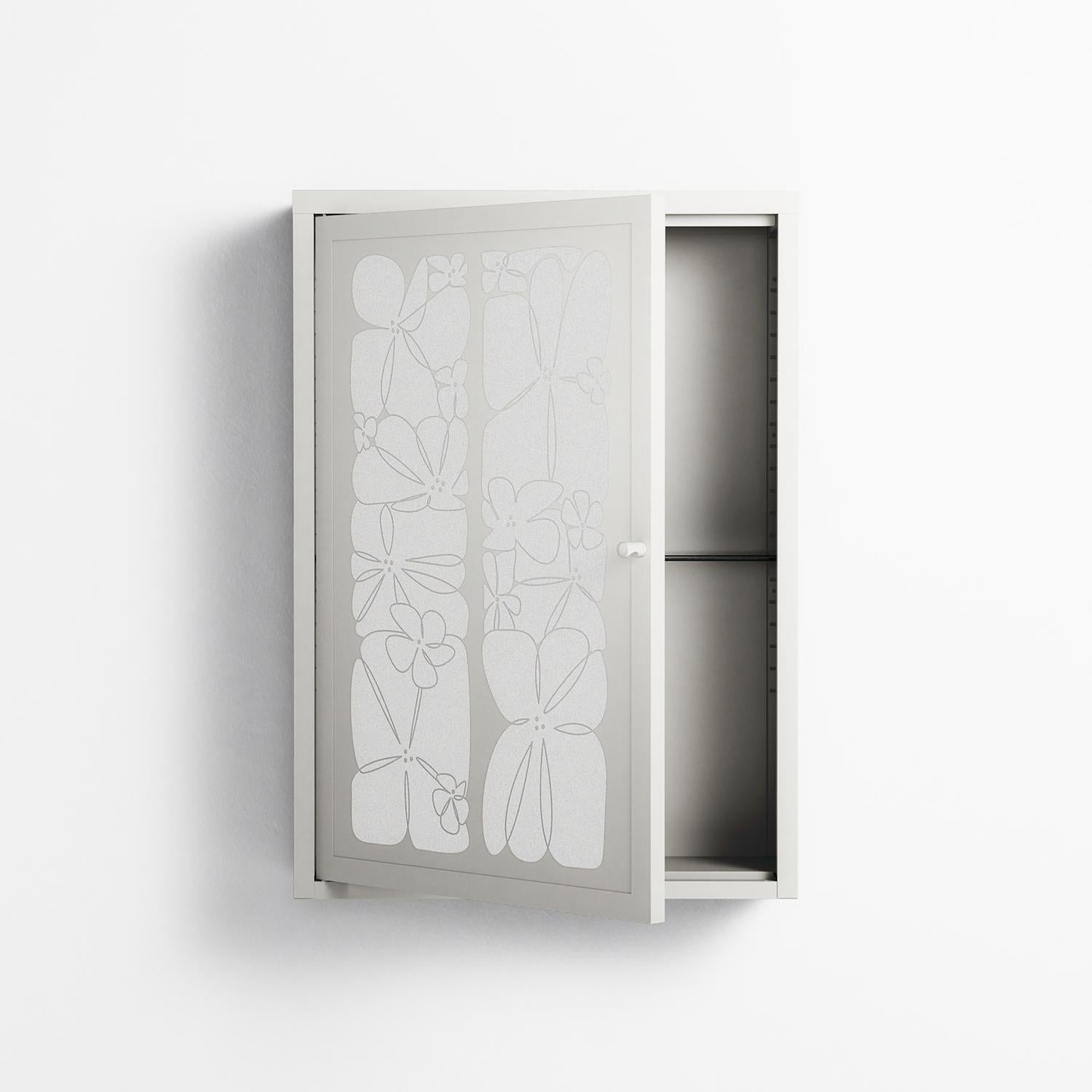 White Flowers - Wall Cabinet - Konrad Blaszczyk - Chalk - Overlay Metal