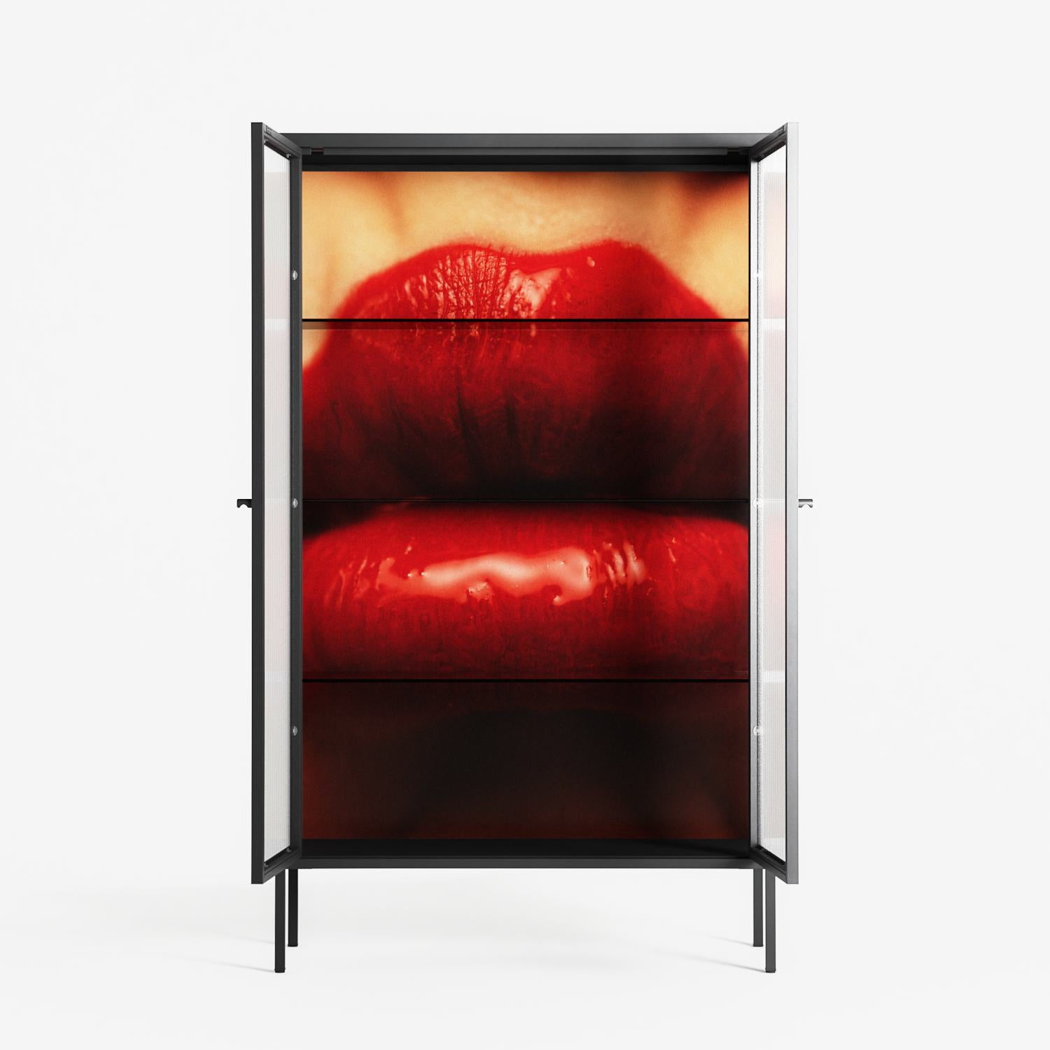 Red - Cabinet - Nadia Ryder - Antracite - Reeded glass