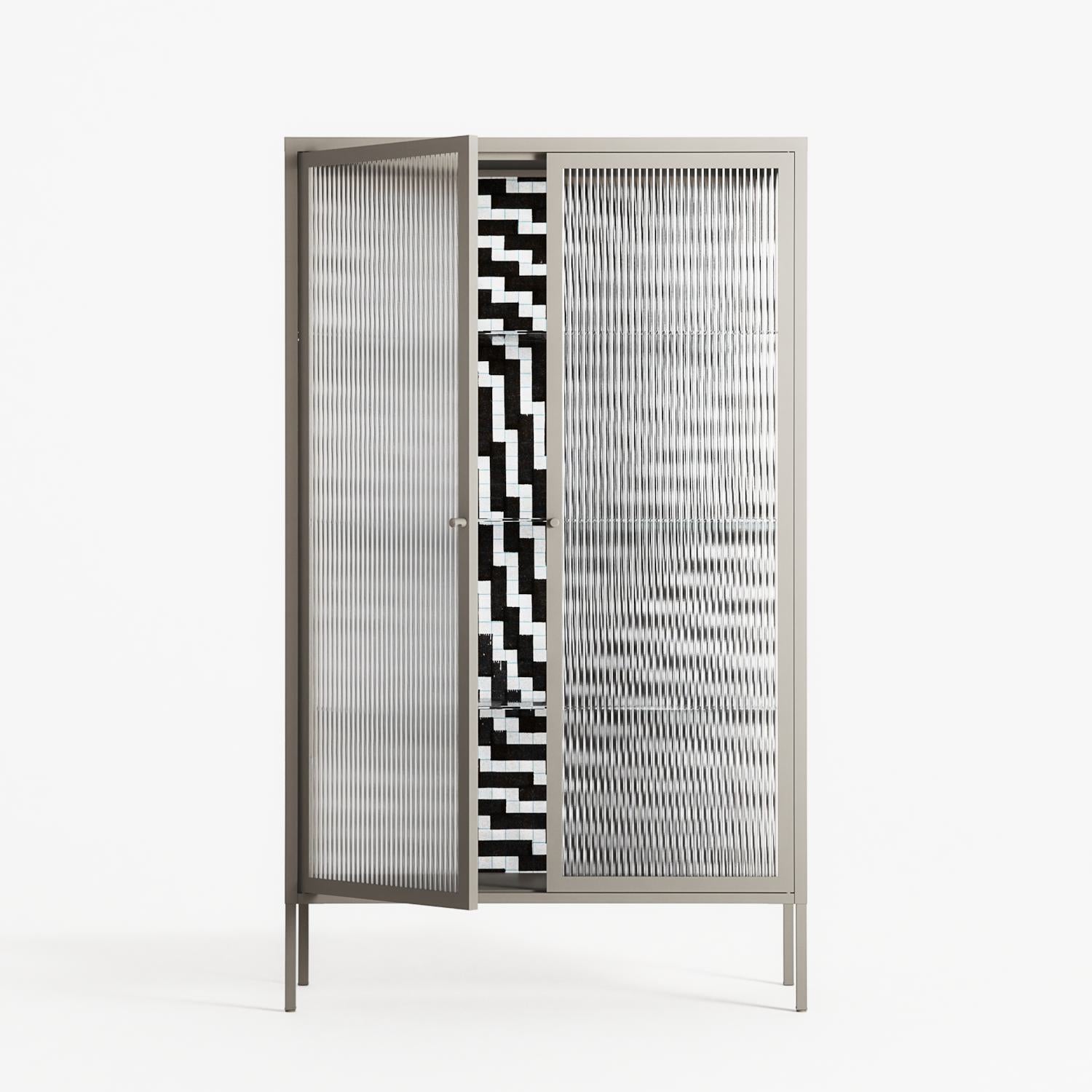 Wave In Wave - Cabinet - Guido De Boer - Pebble - Reeded glass