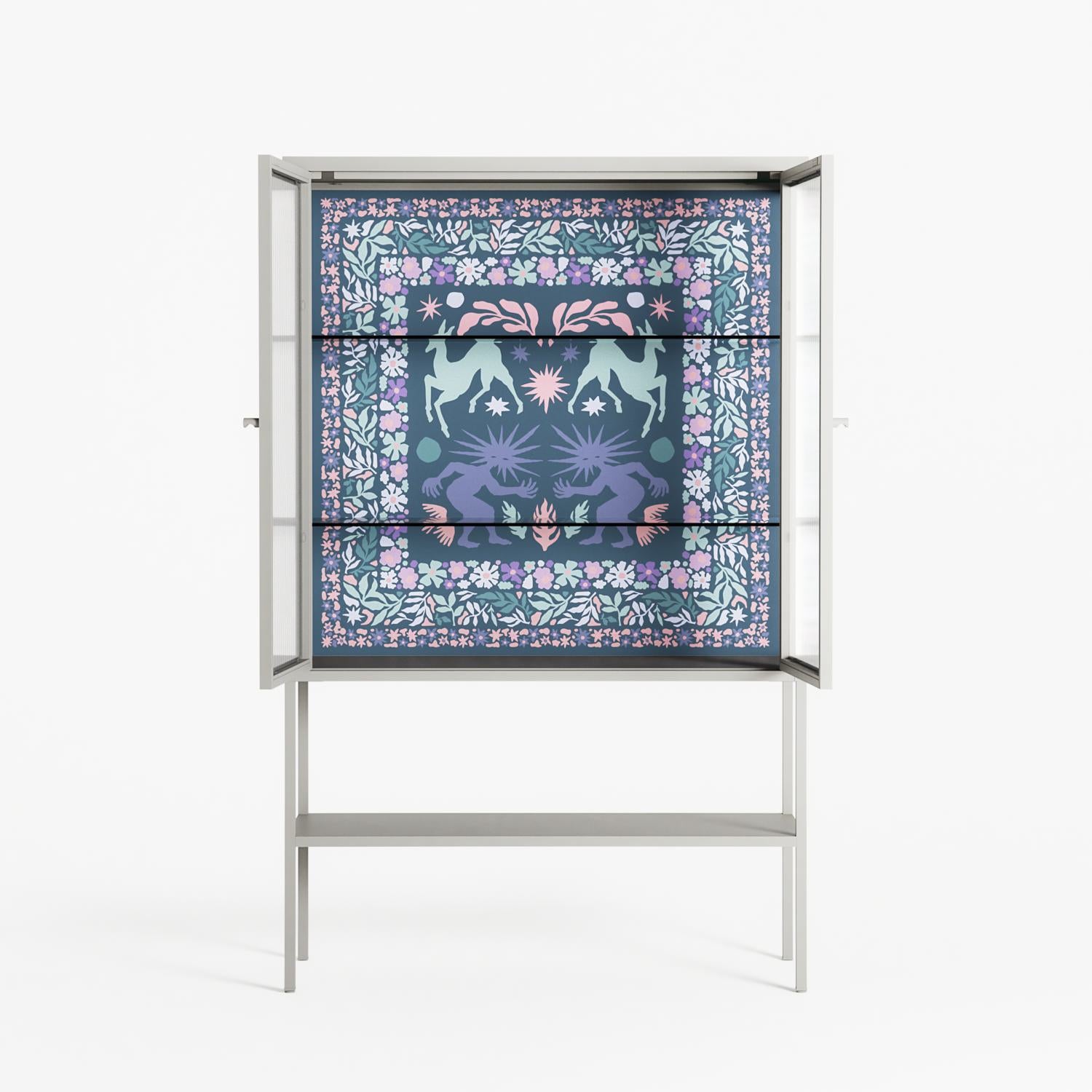 Sunbrother 2 - Loft Cabinet - Nick Liefhebber - Chalk - Reeded glass
