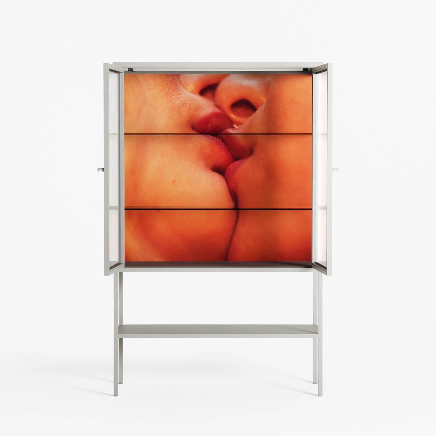 The Art Of Kissing - Loft Cabinet - Nadia Ryder - Chalk - Reeded glass