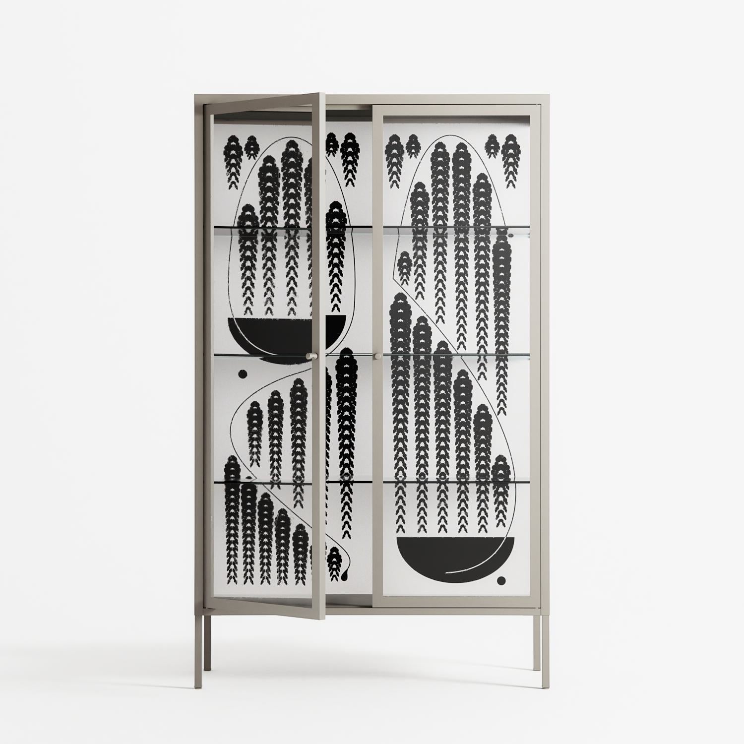 Black Fern - Cabinet - Konrad Blaszczyk - Pebble - Clear glass