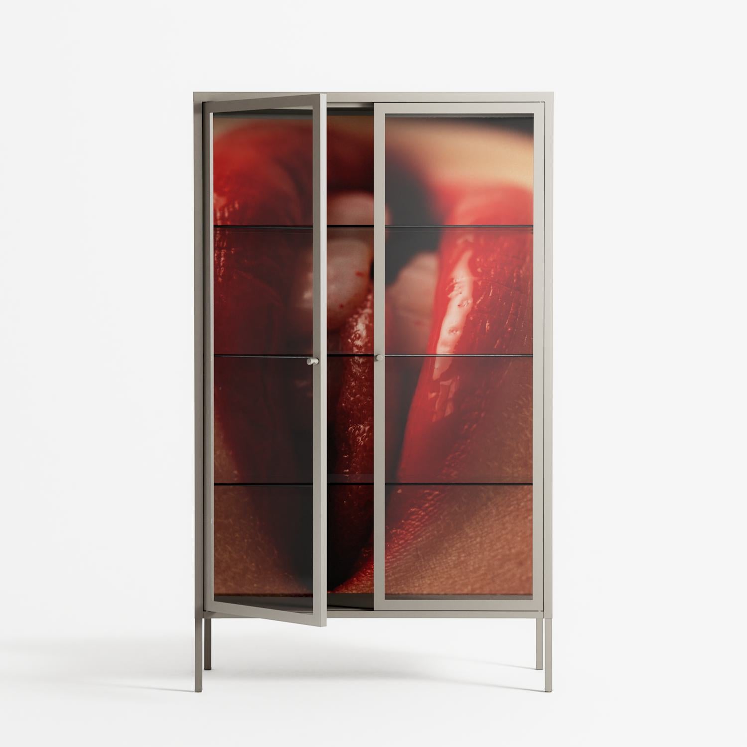 Red 2 - Cabinet - Nadia Ryder - Pebble - Clear glass