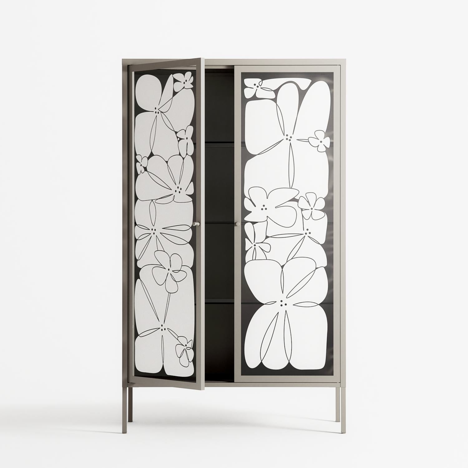 White Flowers - Cabinet - Konrad Blaszczyk - Pebble - Overlay Glass