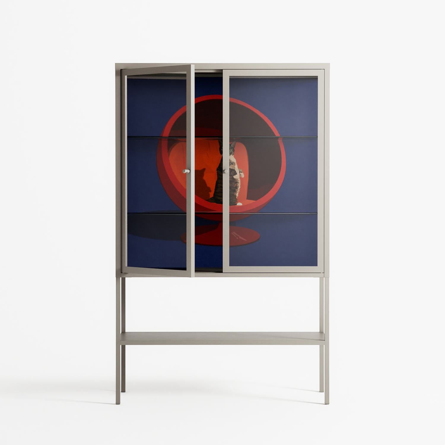 Cat in Chair C - Loft Cabinet - Kristin Eriksson - Pebble - Clear glass