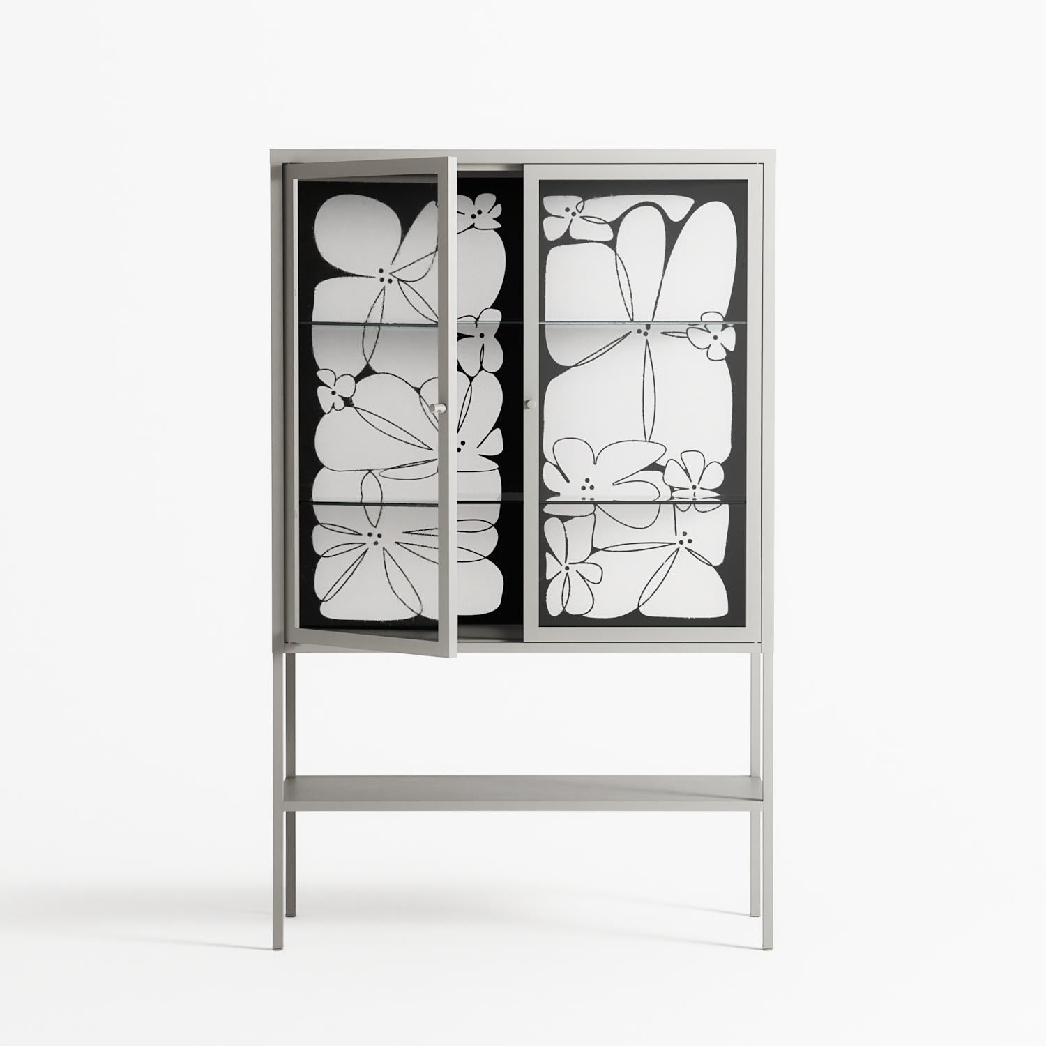 White Flowers - Loft Cabinet - Konrad Blaszczyk - Chalk - Clear glass