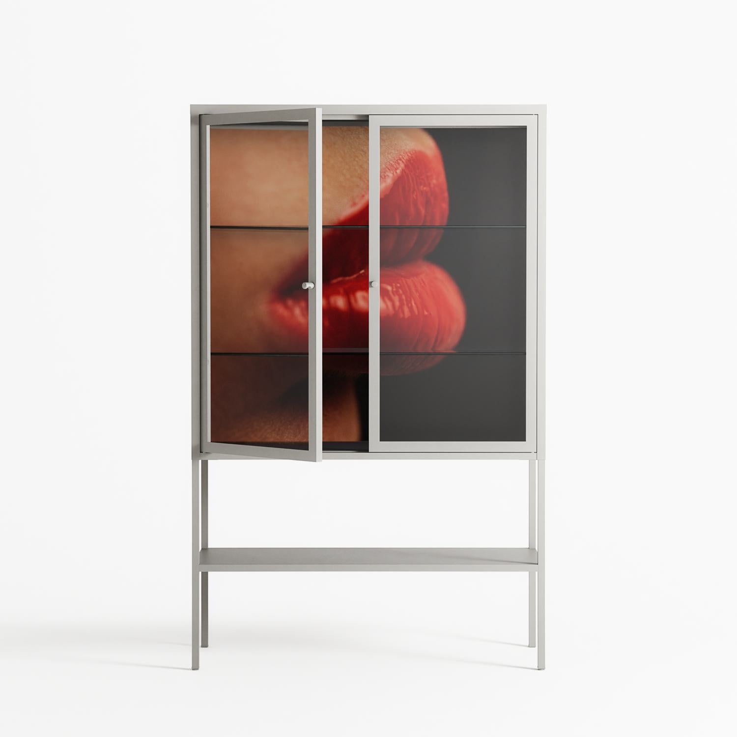 Red 4 - Loft Cabinet - Nadia Ryder - Chalk - Clear glass