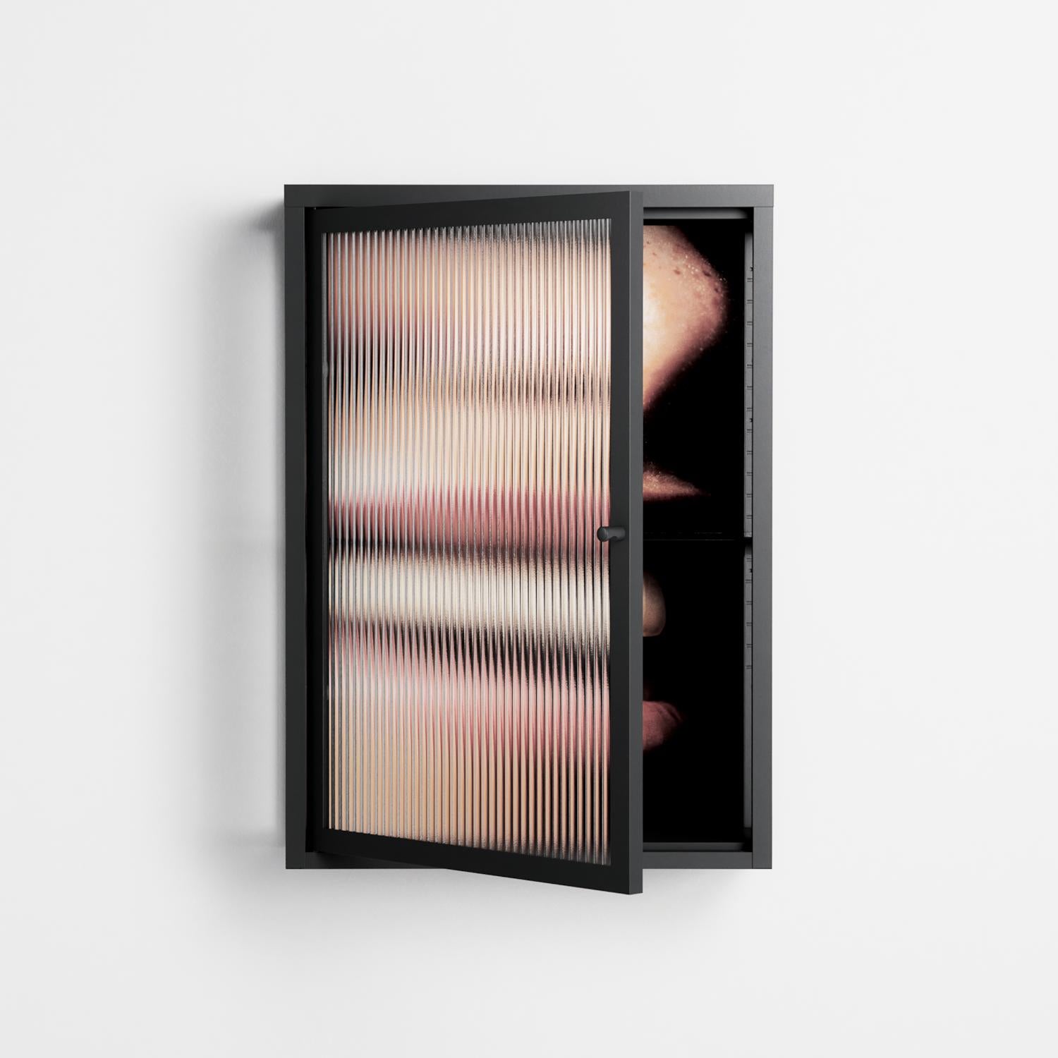 Teeth - Wall Cabinet - Nadia Ryder - Antracite - Reeded glass