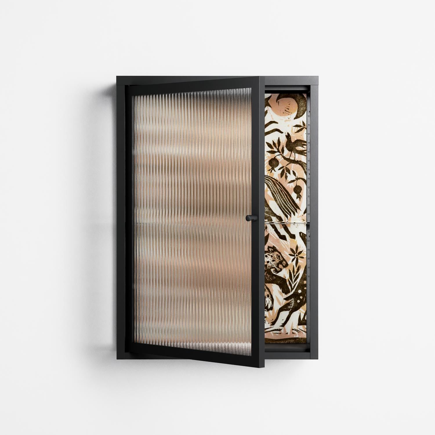 Delight Pink - Wall Cabinet - Diana Catchpole - Antracite - Reeded glass