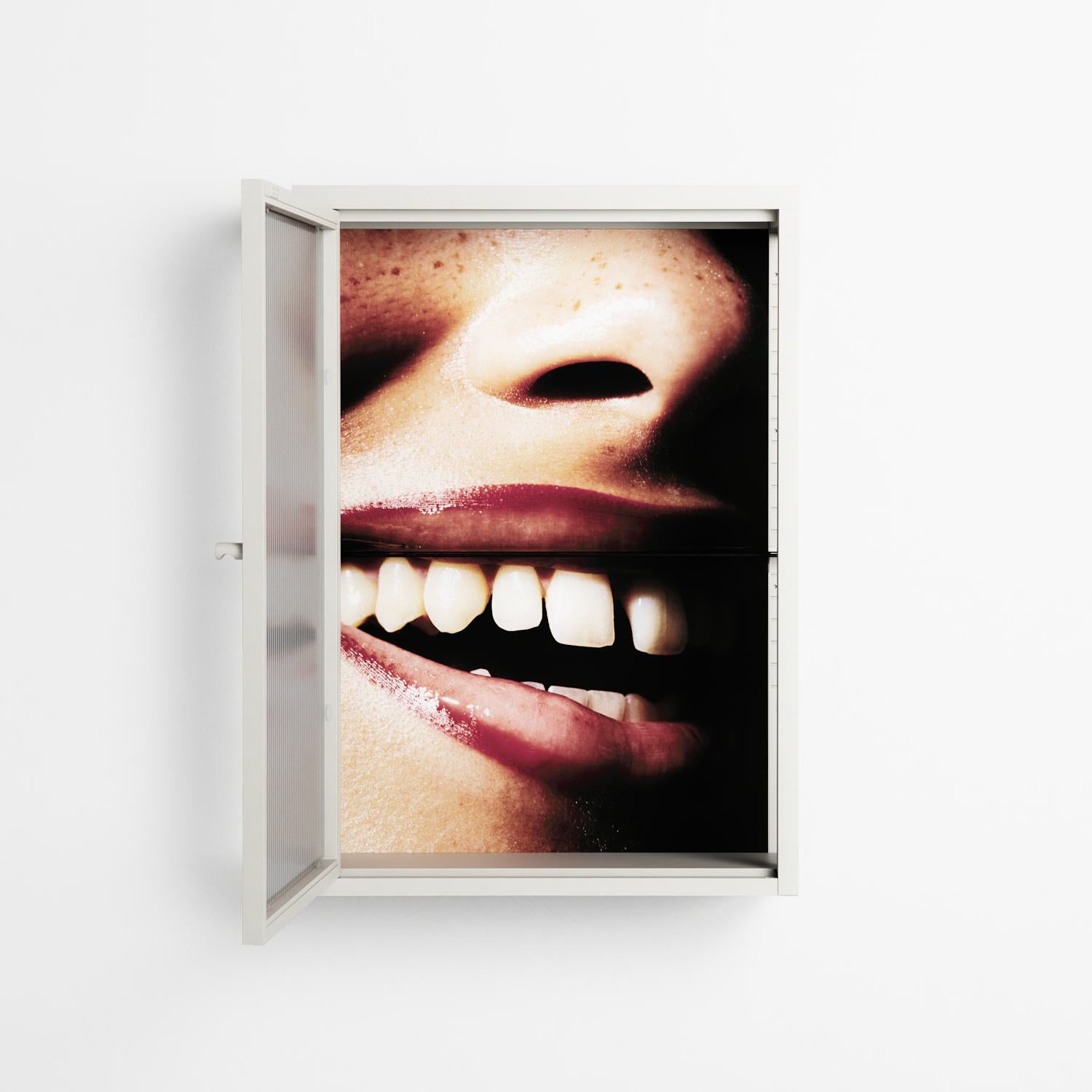 Teeth - Wall Cabinet - Nadia Ryder - Chalk - Reeded glass