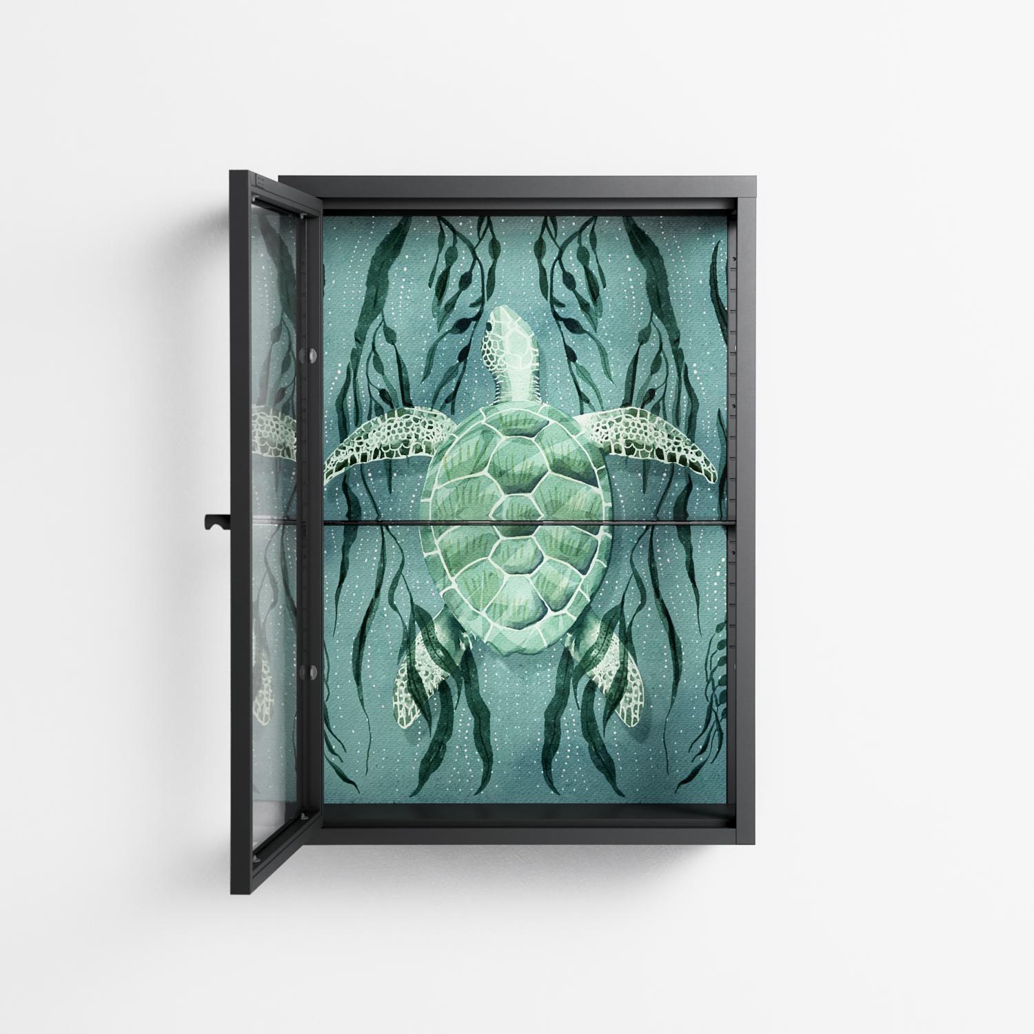 Turtle With Kelp - Wall Cabinet - Katie O’Shea - Antracite - Clear glass
