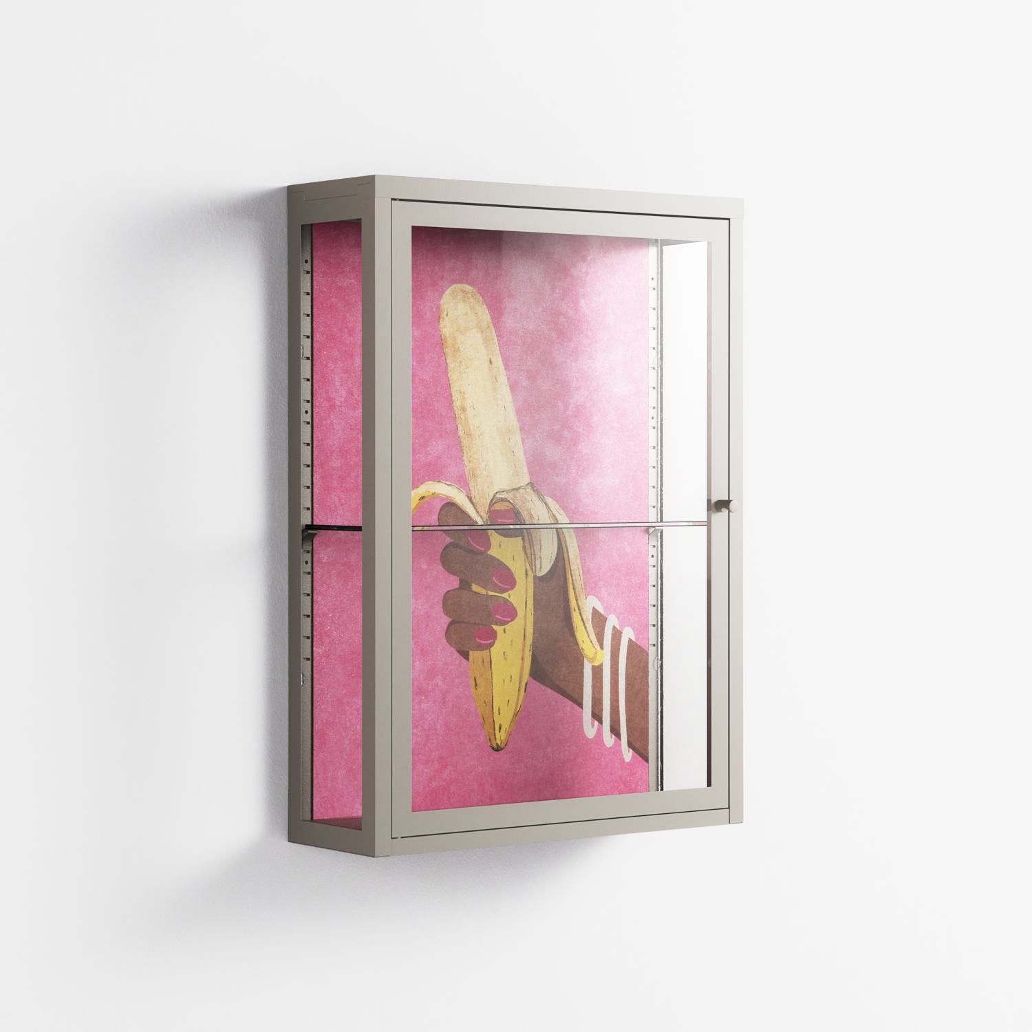 Banana - Wall Cabinet - Raissa Oltmanns - Pebble - Clear glass