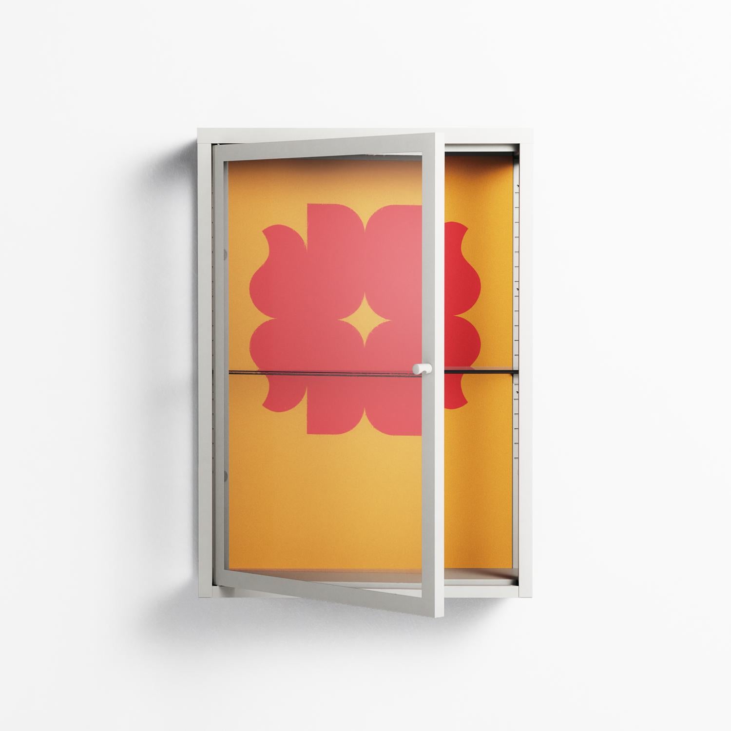 Phonix - Wall Cabinet - Linus Lohoff - Chalk - Clear glass