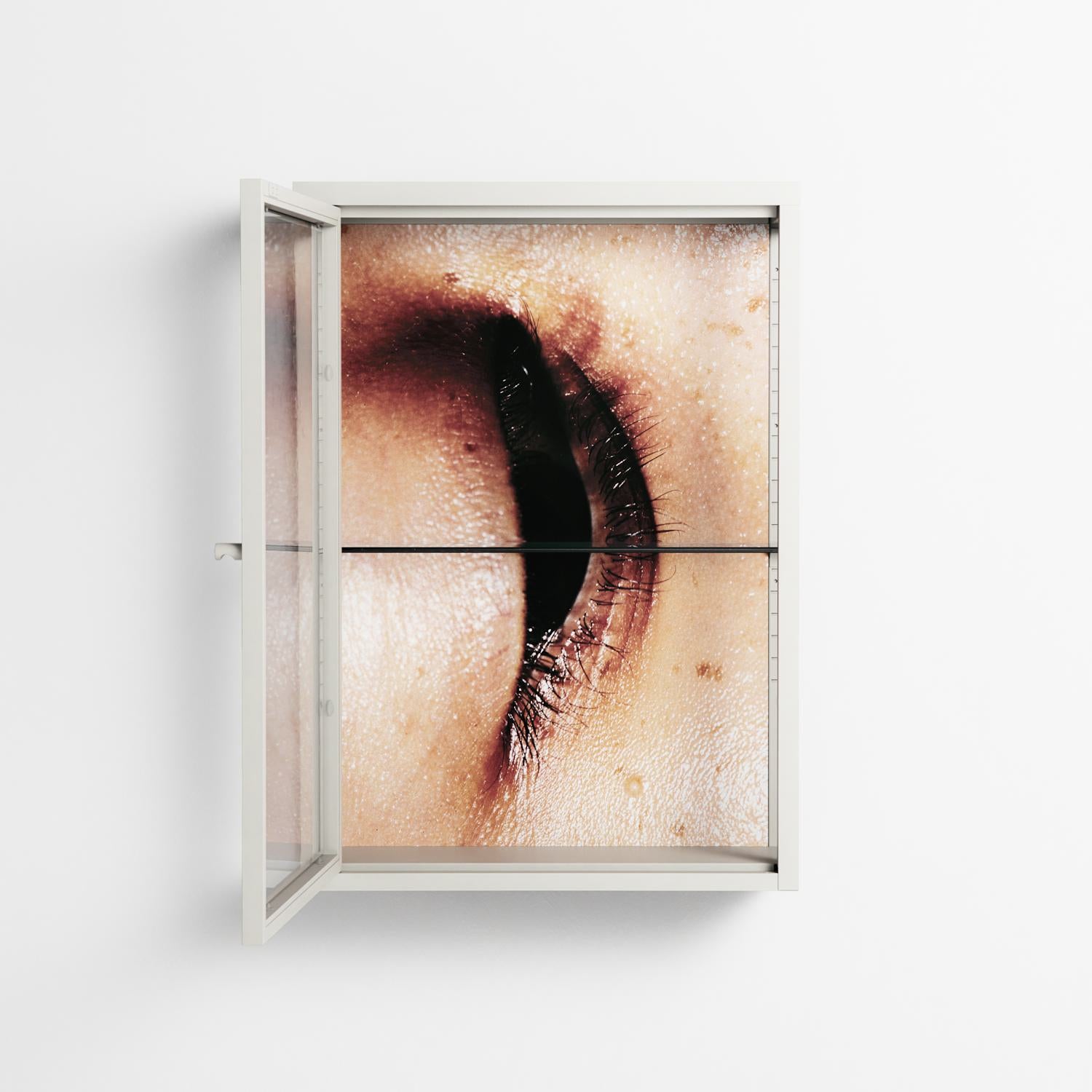 Glow - Wall Cabinet - Nadia Ryder - Chalk - Clear glass