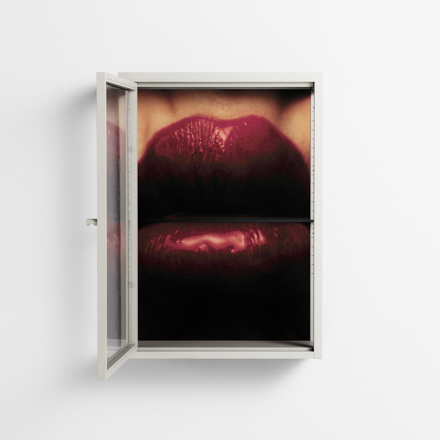 Red - Wall Cabinet - Nadia Ryder - Chalk - Clear glass