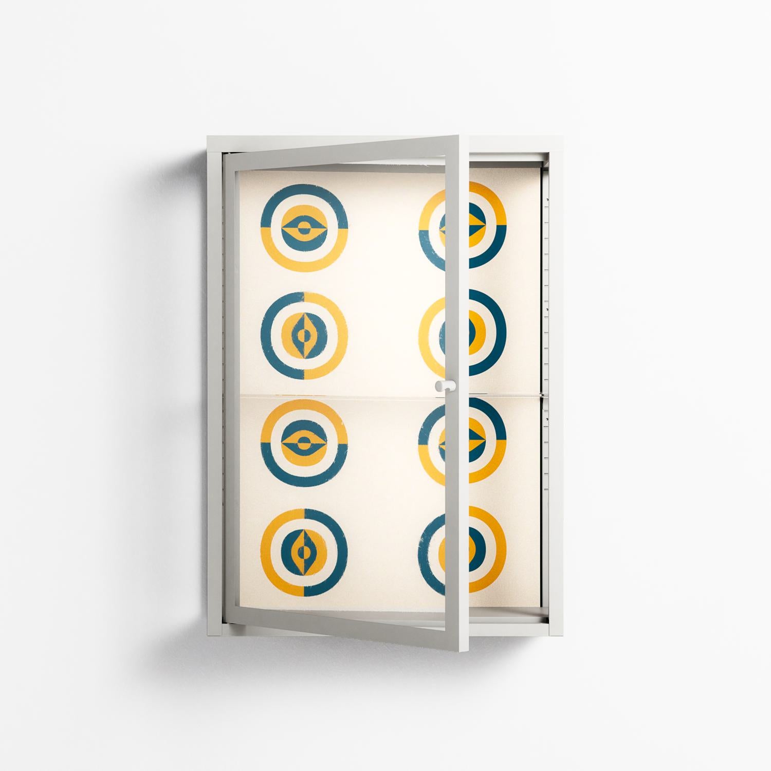 Gleam Dusk - Wall Cabinet - Ethan Fender - Chalk - Clear glass