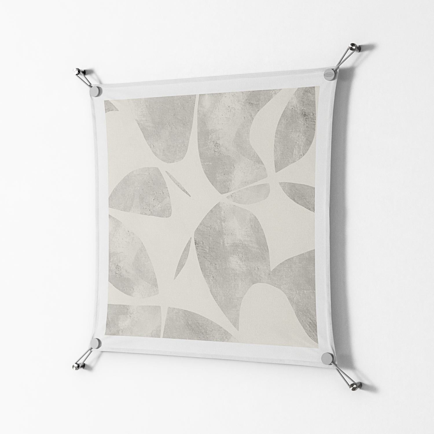 Petros - Work On Wall - Amy Suther - Silver - 70 x 70 cm