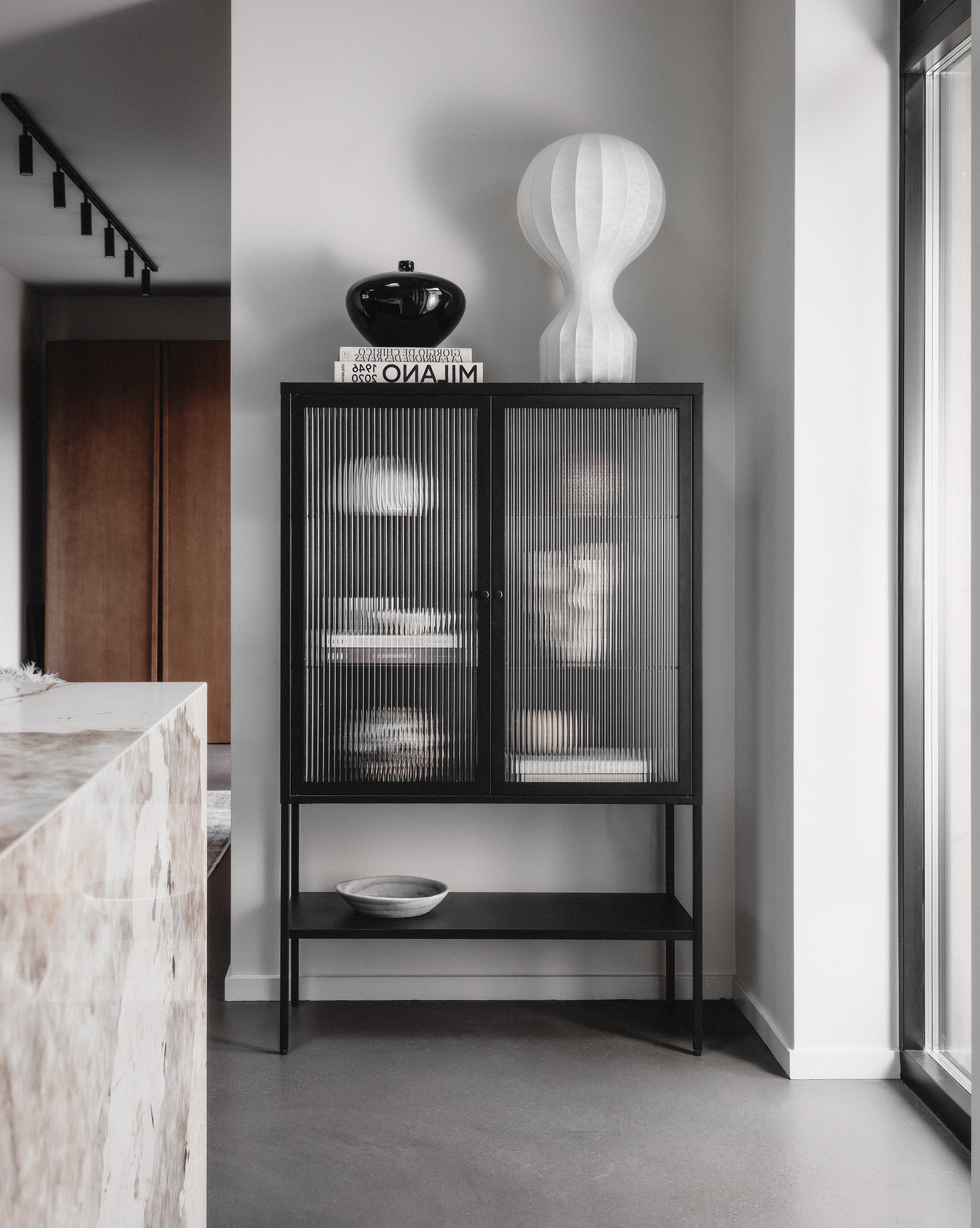 Vitrine - Loft Cabinet  - Antracite - Reeded Glass