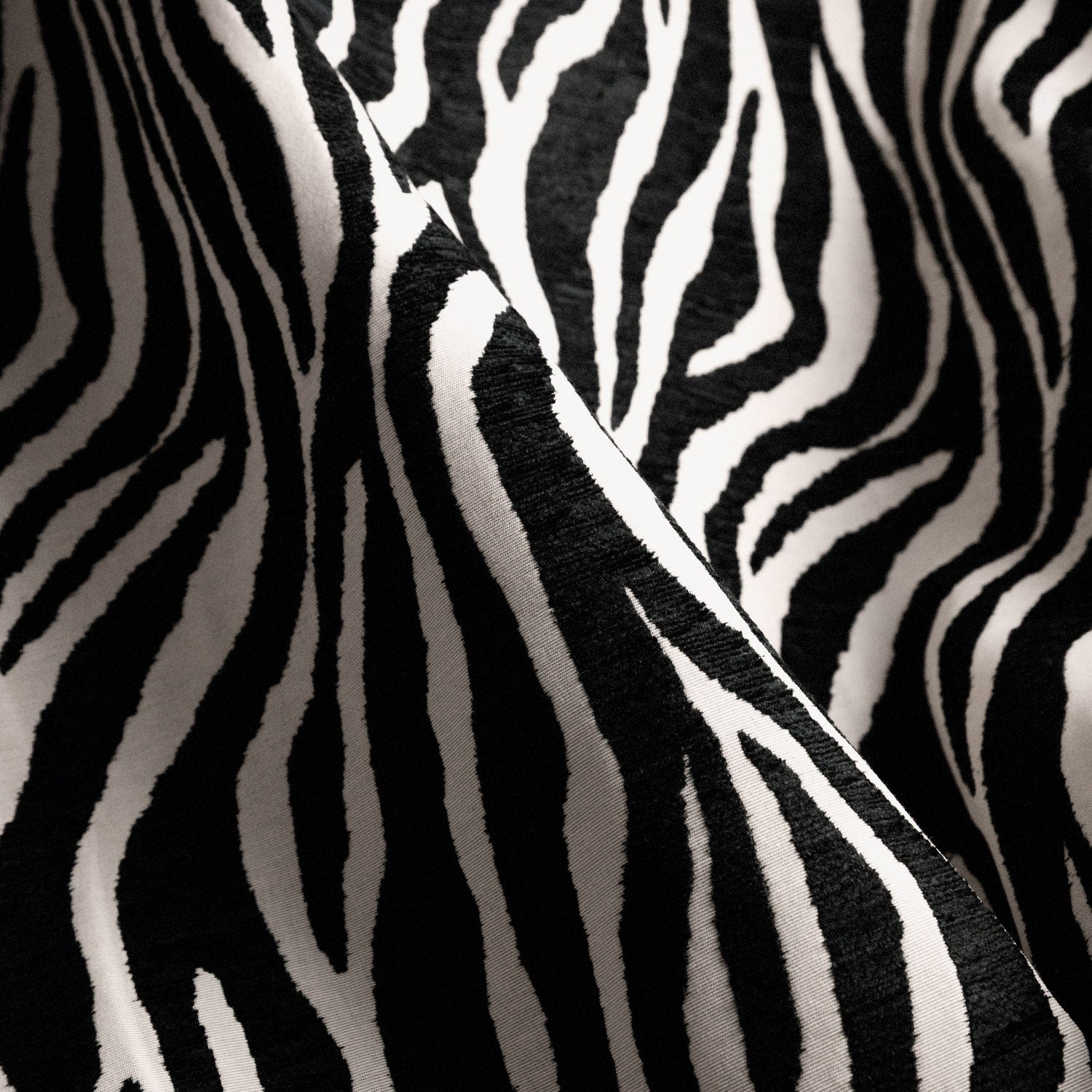 NOMAD - 2 Seat - Chenille Jacquard Zebra Black White