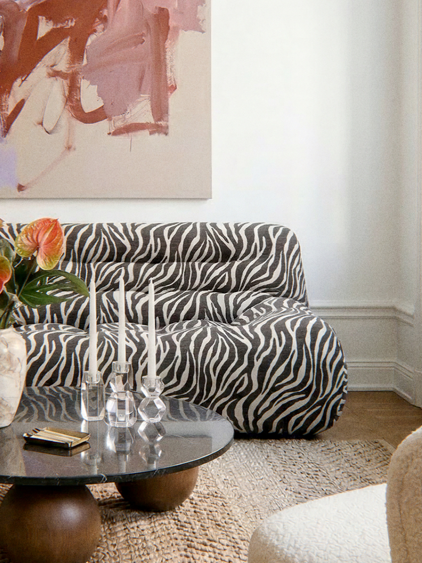 Paloma - 3 Seat - Chenille Jacquard Zebra Black White